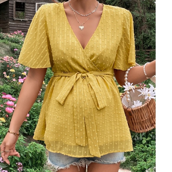 Maternity Swiss Dot Flutter Sleeve Blouse - Picture 2 of 4